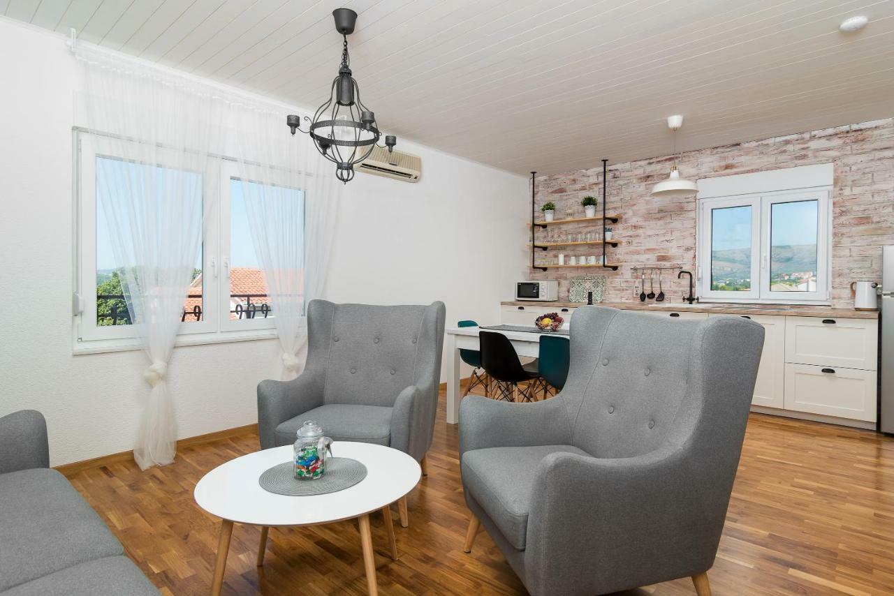 Apartman Regius White Trogir Buitenkant foto