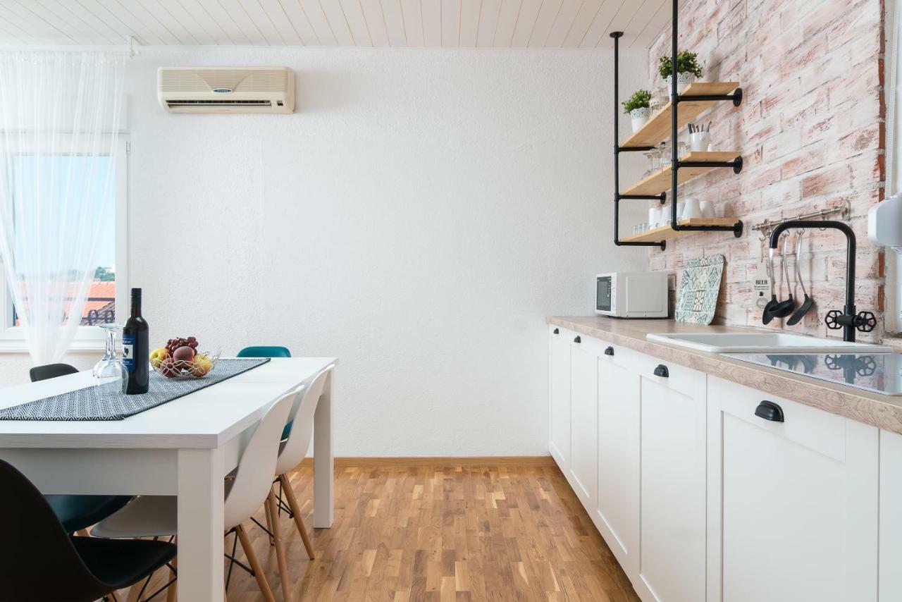 Apartman Regius White Trogir Buitenkant foto