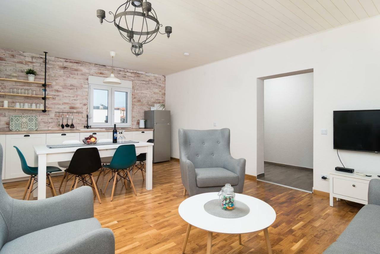 Apartman Regius White Trogir Buitenkant foto